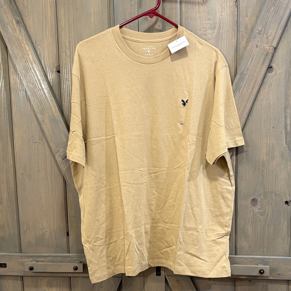 American Eagle Outfitters Men's Beige Short Sleeve Tee
